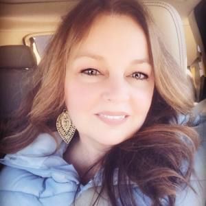 Meet your Posher, Sharon